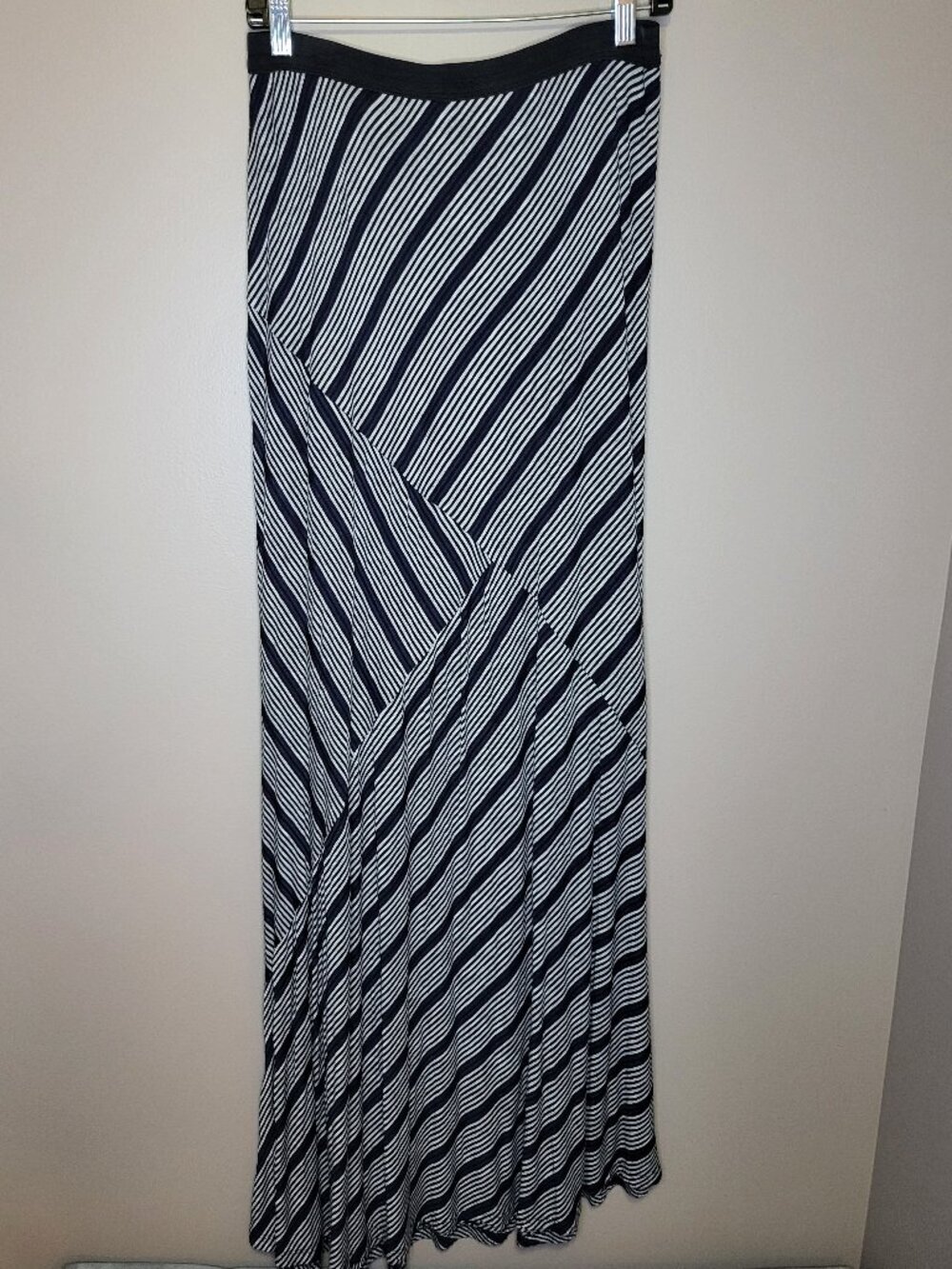 Bobeau Black White Striped Maxi Skirt Women's Large Made in USA Stretch Pull-On